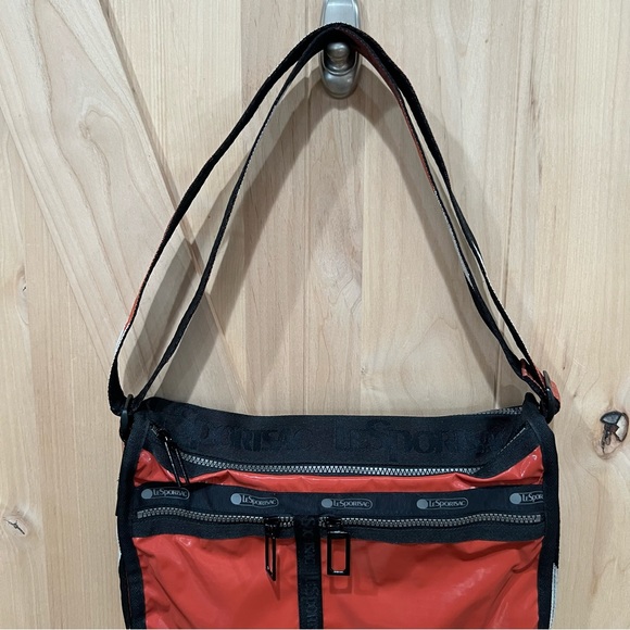 Lesportsac Deluxe Everyday Bag Messenger Bag Aztec Burnt Orange - Picture 8 of 16